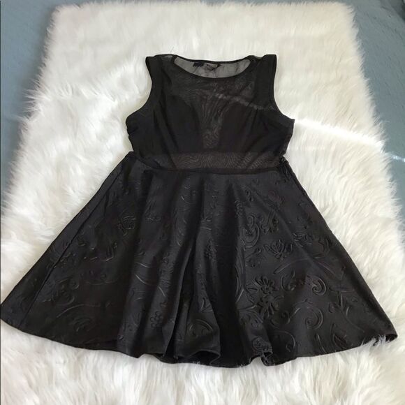 LF PAPER HEART LITTLE BLACK MINI DRESS NWT Sz 10 - Picture 2 of 10